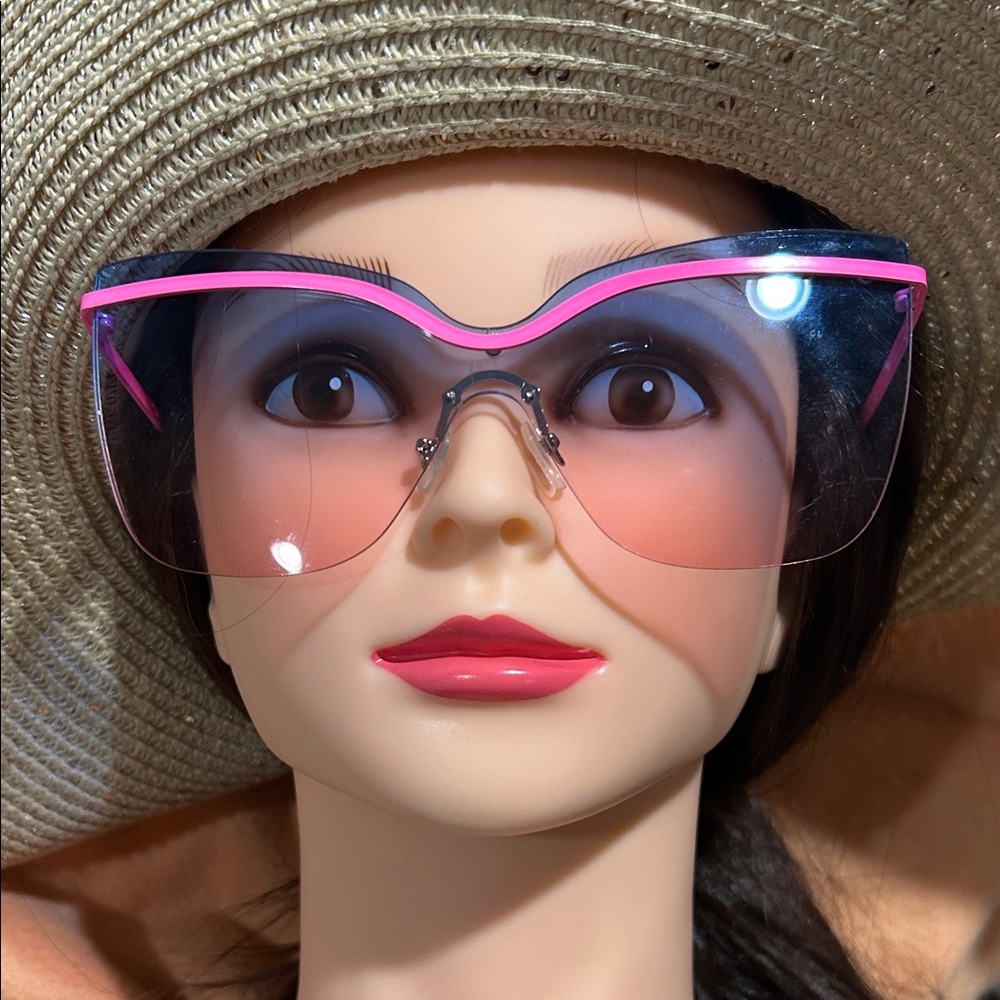 Stylish Pink and Black Women's Sunglasses 80’s Vibe